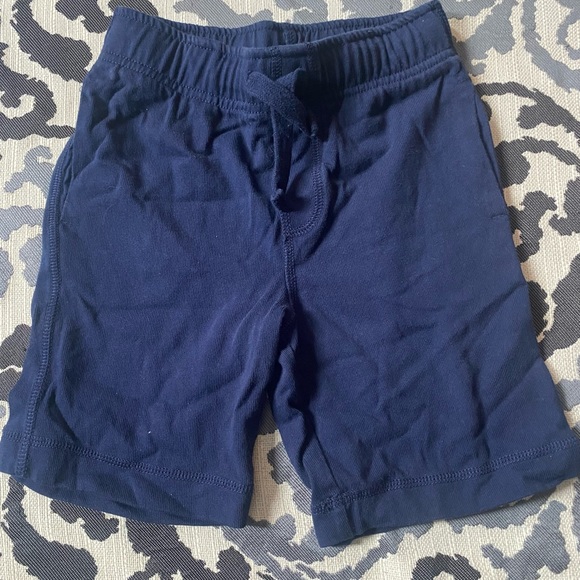 Boy’s Size 6, Gymboree Lot of 13 Items- 4 Shorts, 3 Pants, 6 Tops - Picture 12 of 15